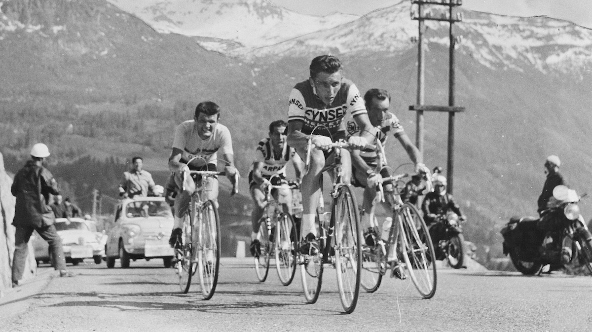 Jacques Anquetil: sfide, rivalità ed eccessi di un “divo” della bicicletta