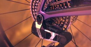 Attacco cambio UDH sulla bici da strada: sarà lo standard del futuro?