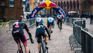 VIDEO-Sapete cos'è un Criterium a scatto fisso? Ve lo mostriamo "da dentro"...