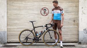 La AG2R La Mondiale correrà con la nuova bici Eddy Merckx 525