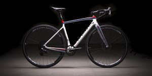 Supernova Rocket Carbon 2.0 Martini Racing. Che fascino quei colori...