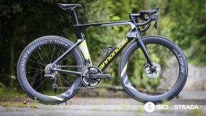 VIDEO - Cannondale SystemSix Hi-Mod Ultegra DI2: dura e pura velocità