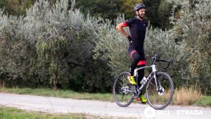 Mal di schiena in bici da corsa: le cause e le possibili soluzioni