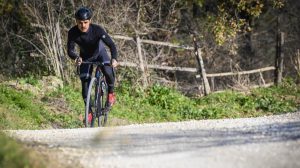 Bici gravel e ciclismo su strada: quali vantaggi?