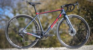 TEST - Bh GravelX Evo 3.5: una gravel "cattiva" che si esalta sull'asfalto...