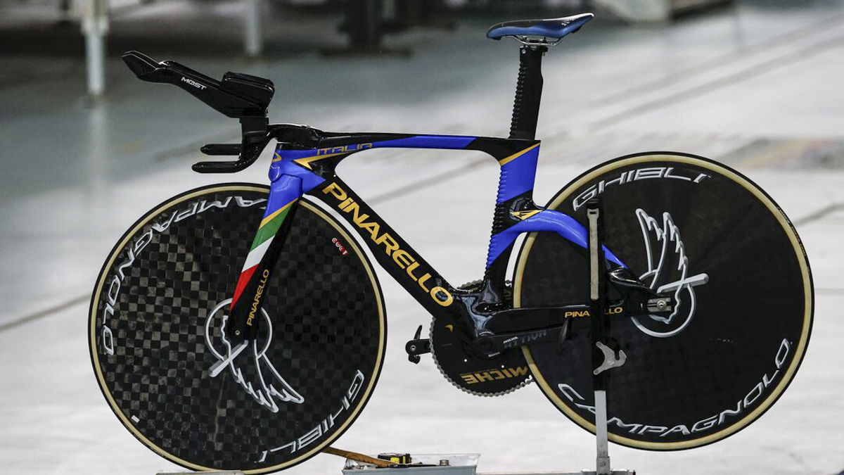 Pinarello presenta le bici per le Olimpiadi di Parigi 2024