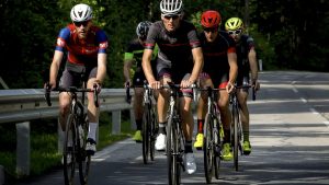 Quanto si risparmia pedalando a ruota? Ce lo svela lo studio di Peloton Project