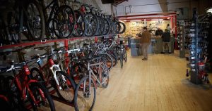 I negozi di bici e gli acquisti consapevoli: una scelta attuale