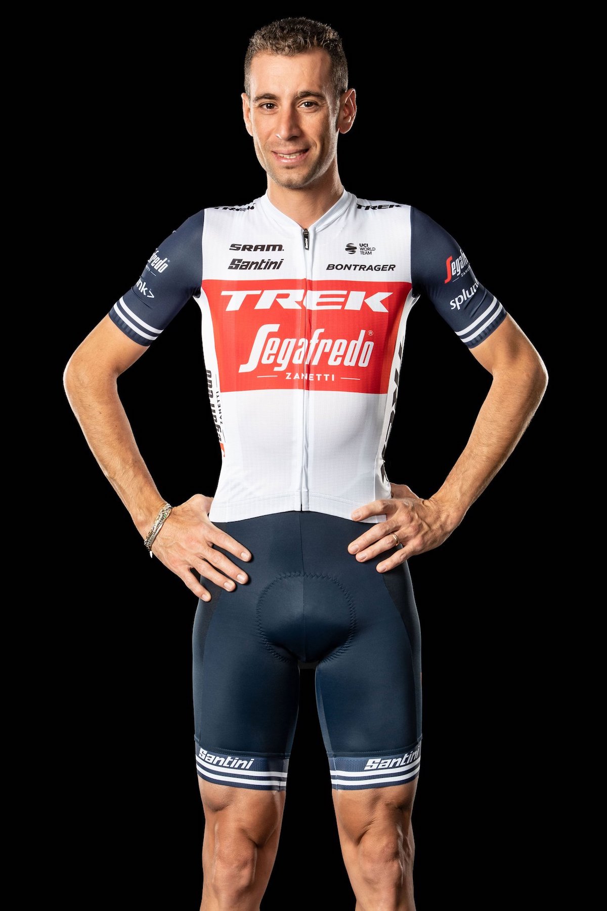 nuova divisa per Vincenzo Nibali