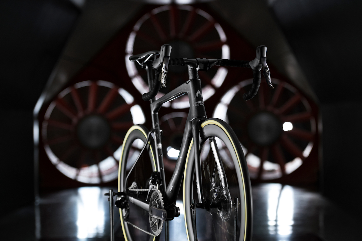 Nuova Fuji Transonic