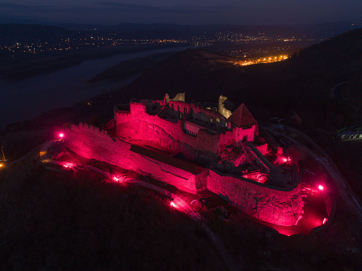 2 VISEGRAD