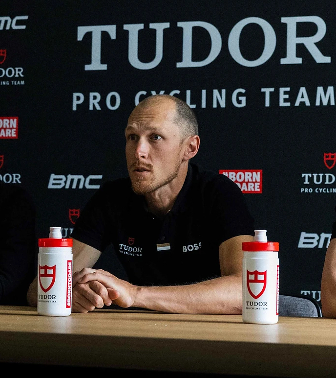 In gruppo si cade di più