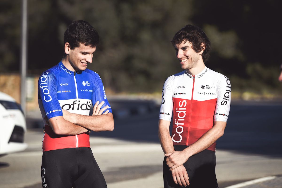 Maglie delle squadre World Tour 2022