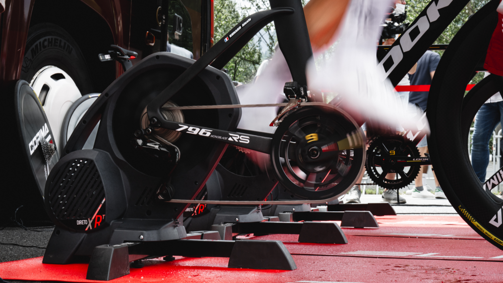 Direto XR T 1600x900 1024x576 1