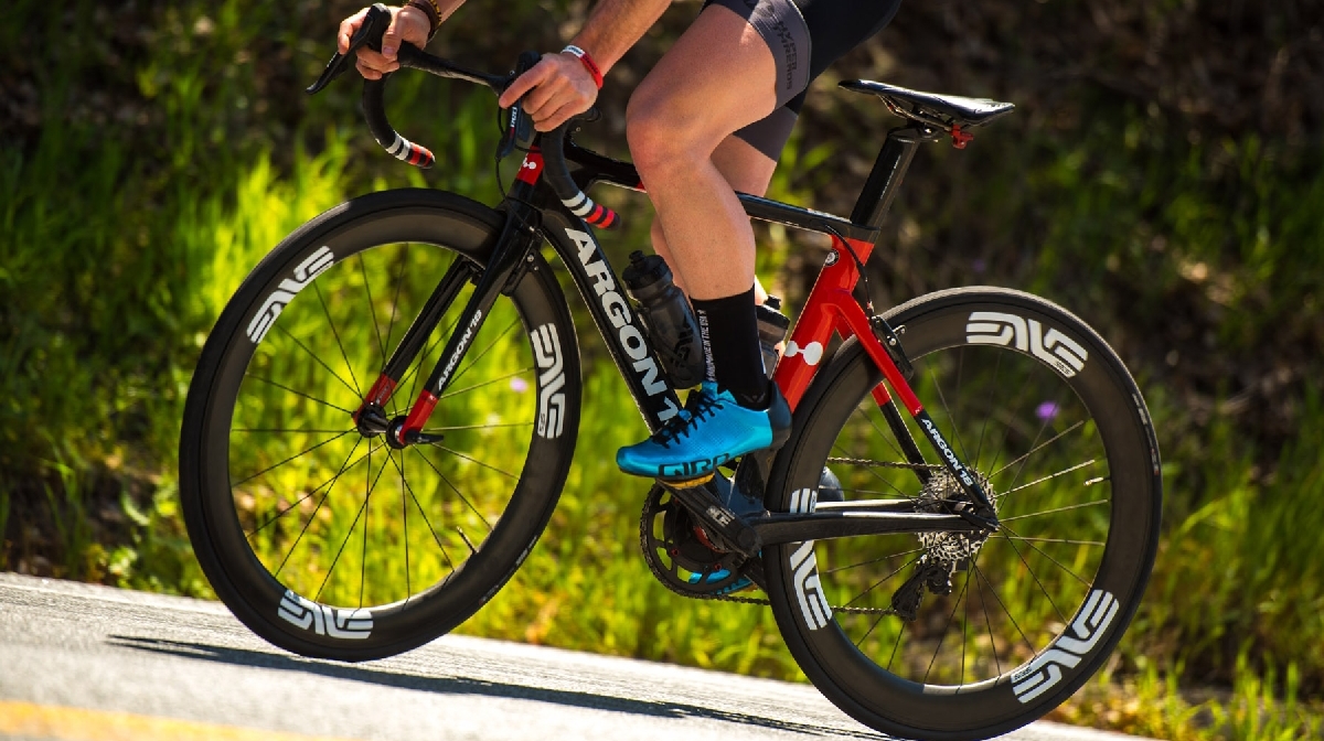 ENVE SES 5.6 LowRes 1