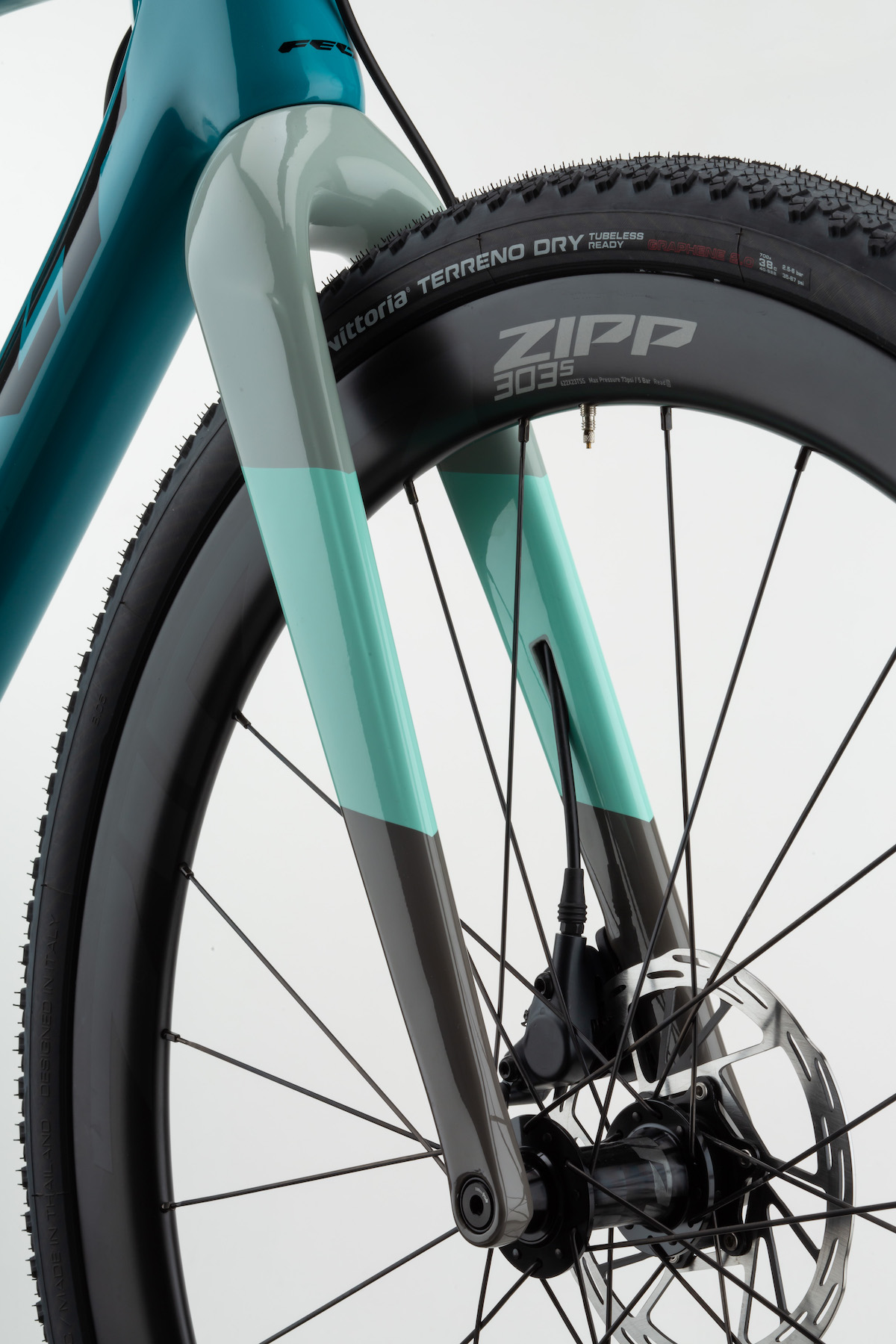 Felt Breed Carbon Details Fork White
