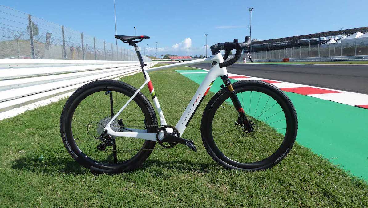 MV Agusta entra nel gravel: ecco la Lucky Explorer Project...