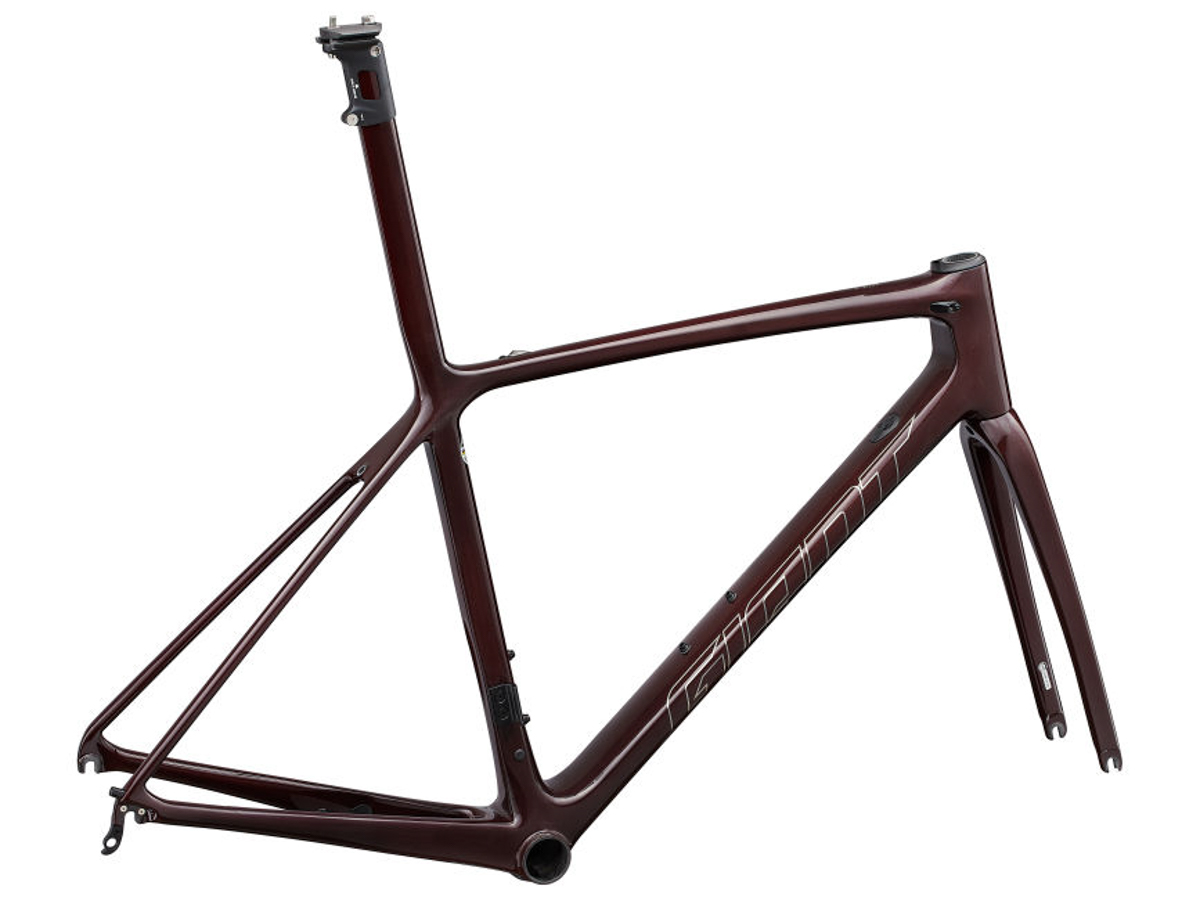 MY22TCRAdvancedSL FF ColorASincity 2