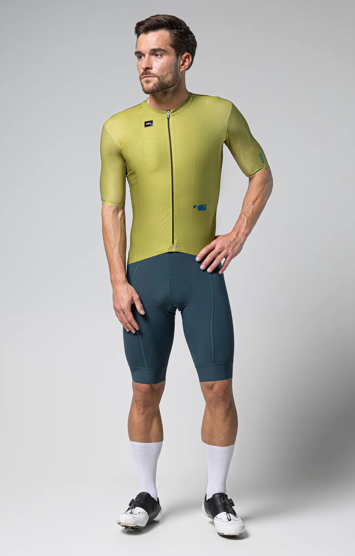Maillot hombre mc Magnitude Split Green Caps Unity Gobik 10 SKU 10 01 089 003 copia