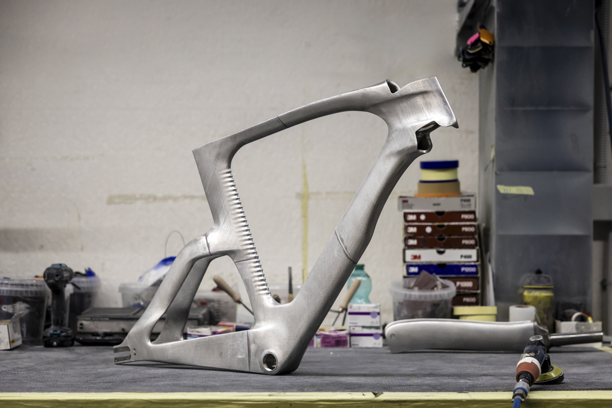 Pinarello presenta le bici per le Olimpiadi di Parigi 2024