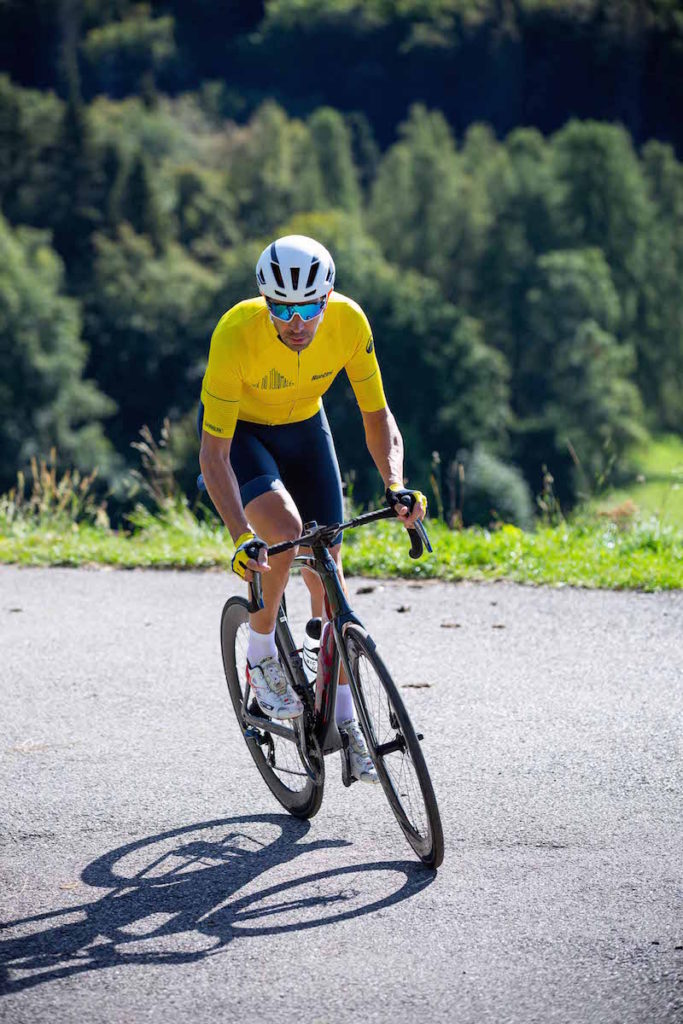 SANTINI LaVuelta2020 Tourmalet line action 683x1024 1