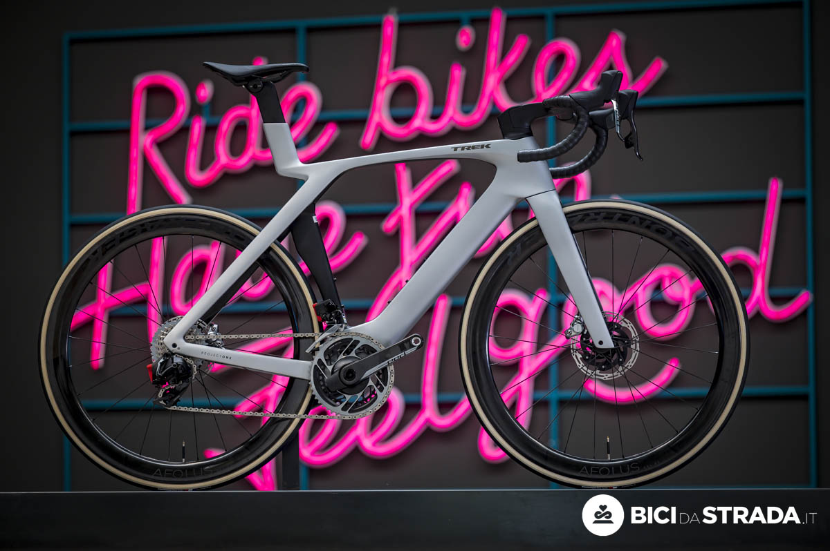 Nuova Trek Madone SLR 2023