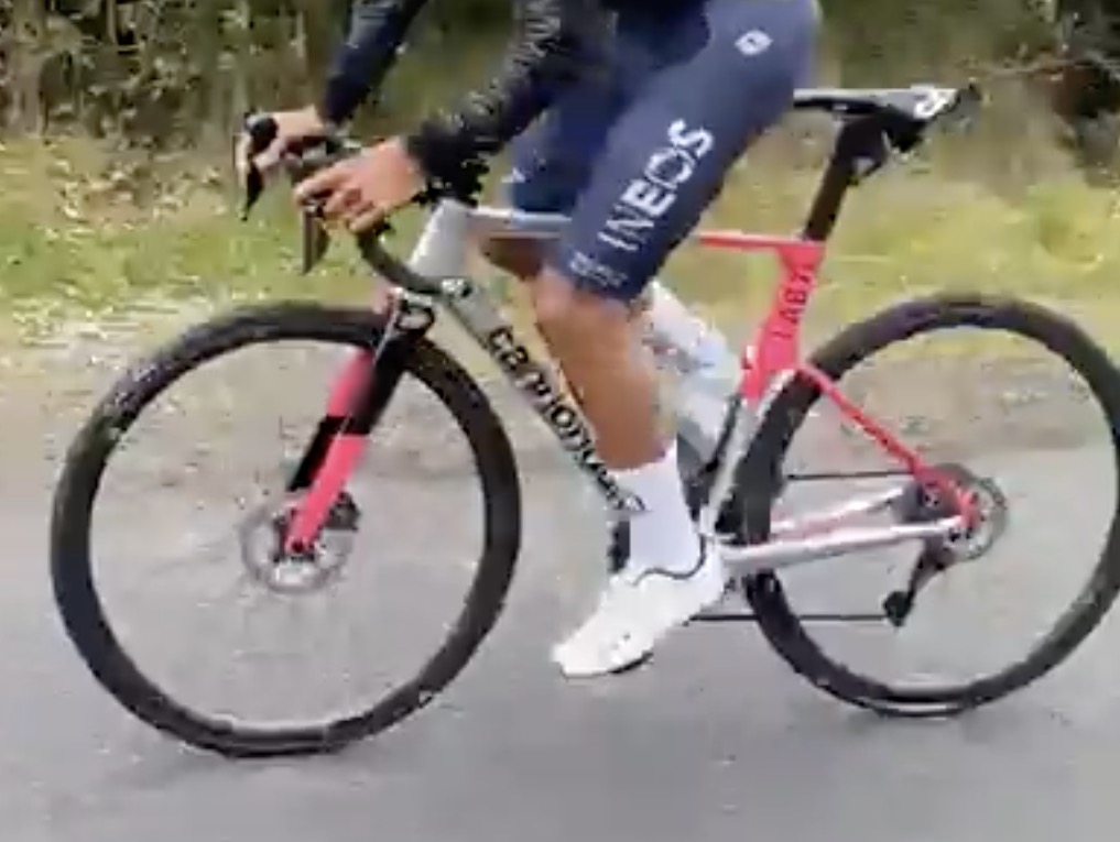 novità tecniche viste nei ritiri dei Pro