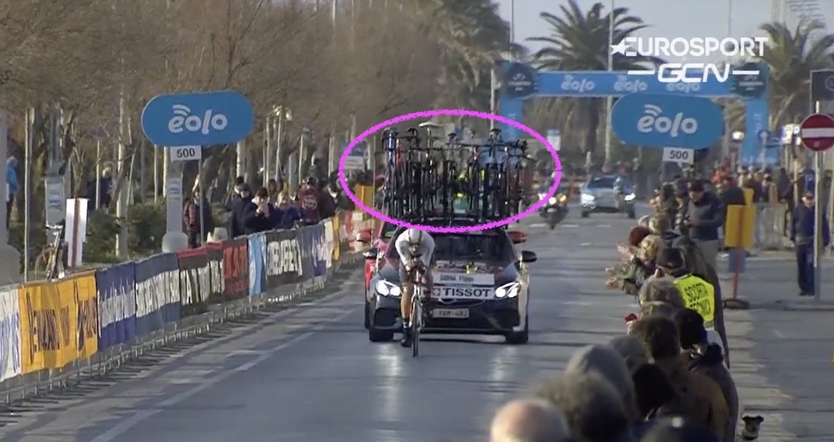 L'ammiraglia al seguito migliora le prestazioni aerodinamiche? A quanto pare sì