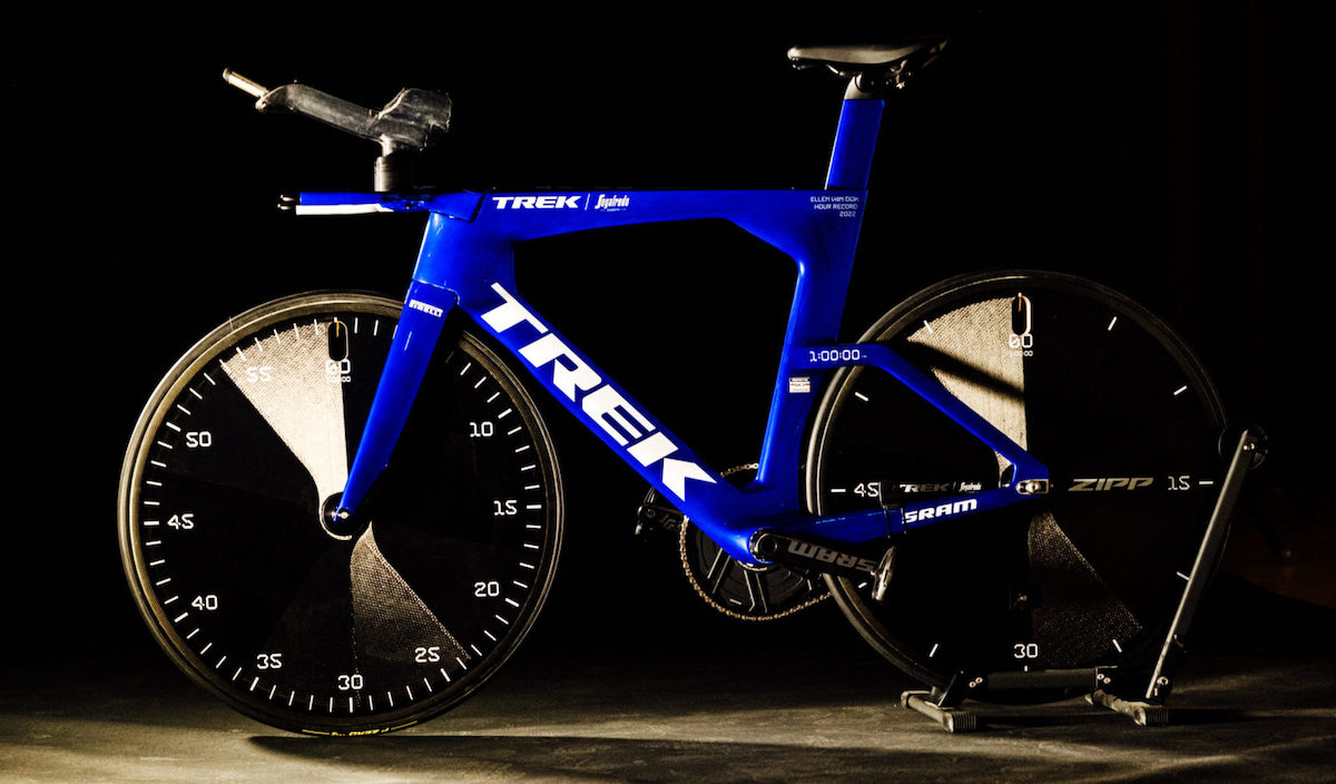 Trek S Ellen Bike Hour Record 114 scaled 1600x0 c default