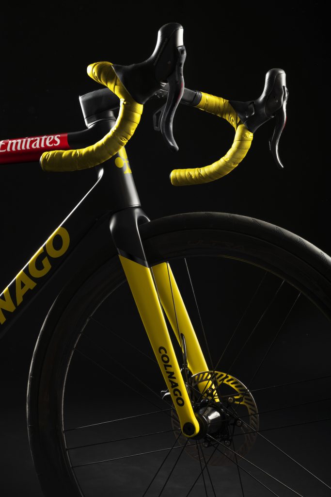 V3Rs TDF POGA YELLOW particolare 4 683x1024 1