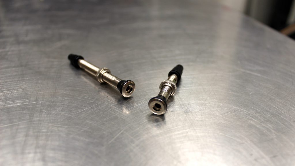 Vittoria Singleway valves 1024x576 1