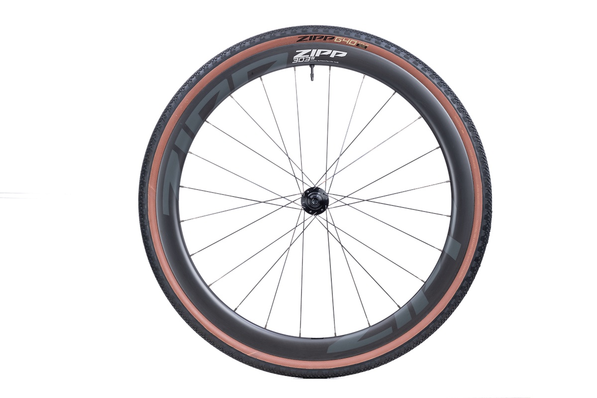 Z G40 Tire 03