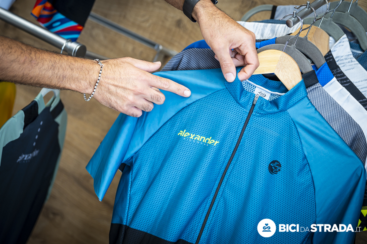 abbigliamento da ciclismo personalizzato