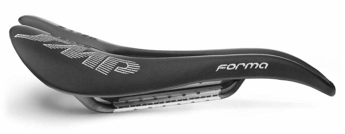 forma black crb side