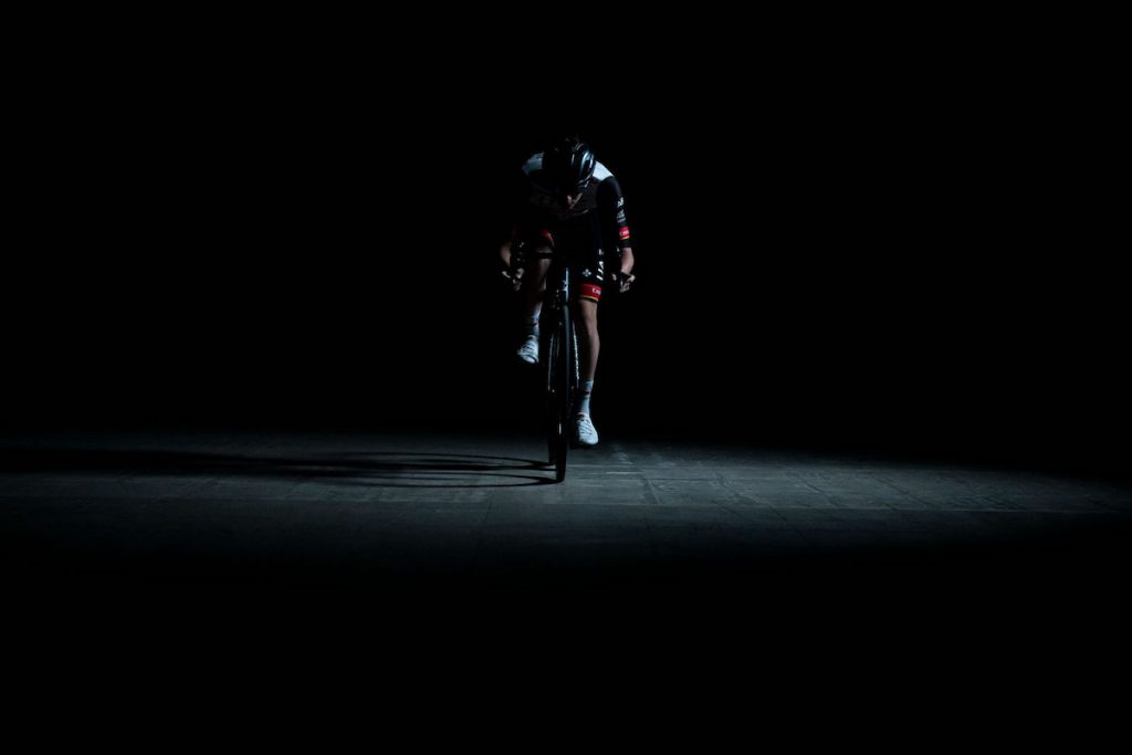 met helmets tadej pogacar partnership logo reveal 1 1024x683 1