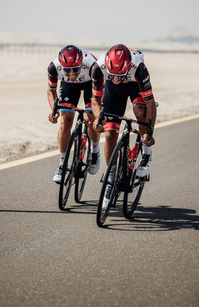 met manta mips road cycling helmet uae team emirates7 664x1024 1