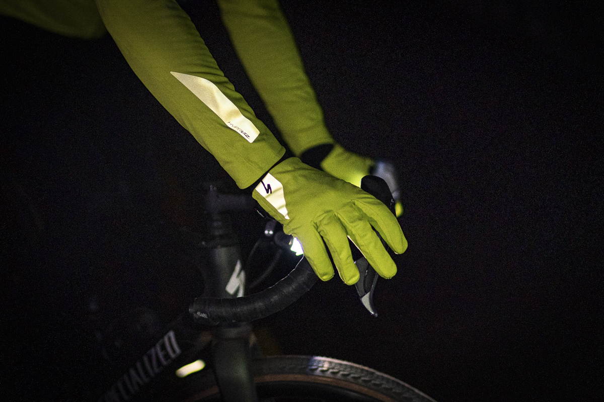 specialized winter 2020 clothing highviz shoot vanweelden 29