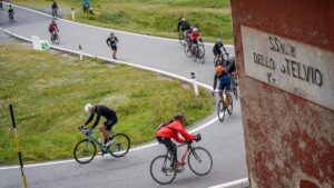 Stelvio Bike Day 2023: strade riservate alle bici su tutti e 3 i versanti