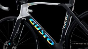 Nuova Gusto Duro Evo: anima e forme aero sotto i 5.200 euro. Ecco da dove viene...