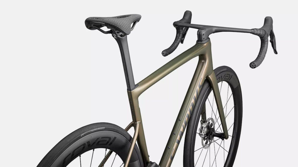 nuovi colori per la Tarmac SL8
