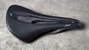 Nuova sella Cadex Amp: superleggera e con imbottitura “mobile”