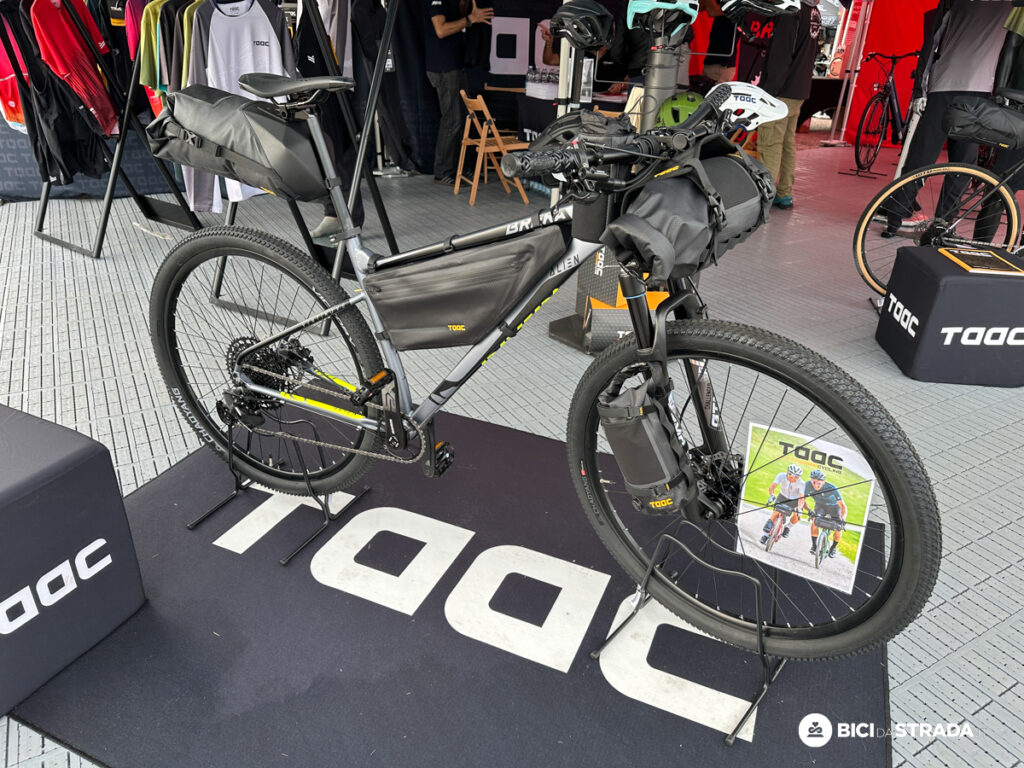 Borsa Triangolare Da Bicicletta XPonew: Impermeabile, Capiente Con Strisce Riflettenti Per Mountain Bike