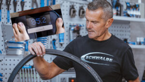 Forature e peso del ciclista: c'è un legame diretto?