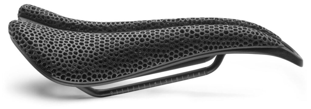 evo3d aisi black side 1