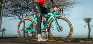 Bianchi presenta le nuove grafiche della Oltre RC dell’Arkéa