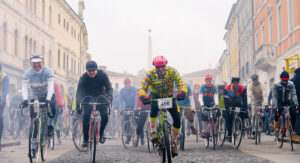 L'Artica 2025: in 800 a sfidare la pioggia sui "ferri vecchi"