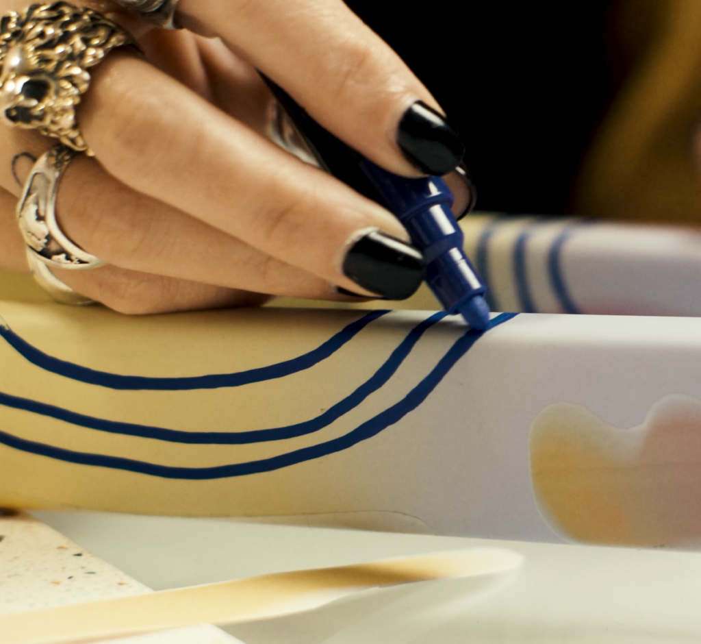 577389 Elena Salmistraro bike detail 118ede original 1739955899