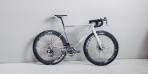 Focus Izalco Max 9.0: nuova limited edition montata Sram Red