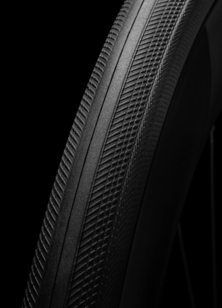 MY25 MONDO 3 4 2698 V3 1