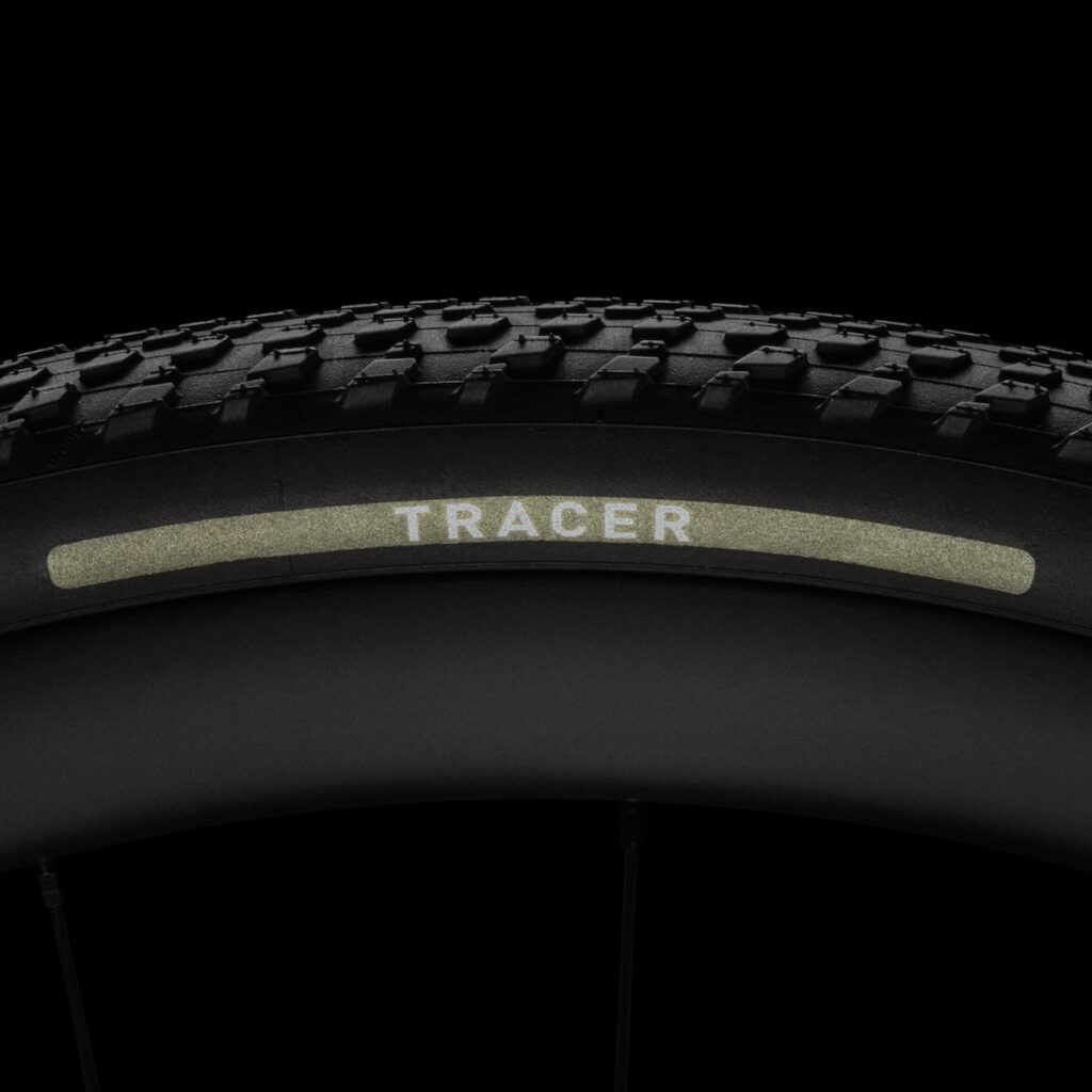 MY25 TRACER BLACK HERO 2574 V3